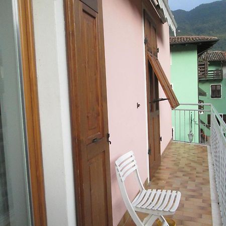 Massone Climbing Home Arco Bagian luar foto
